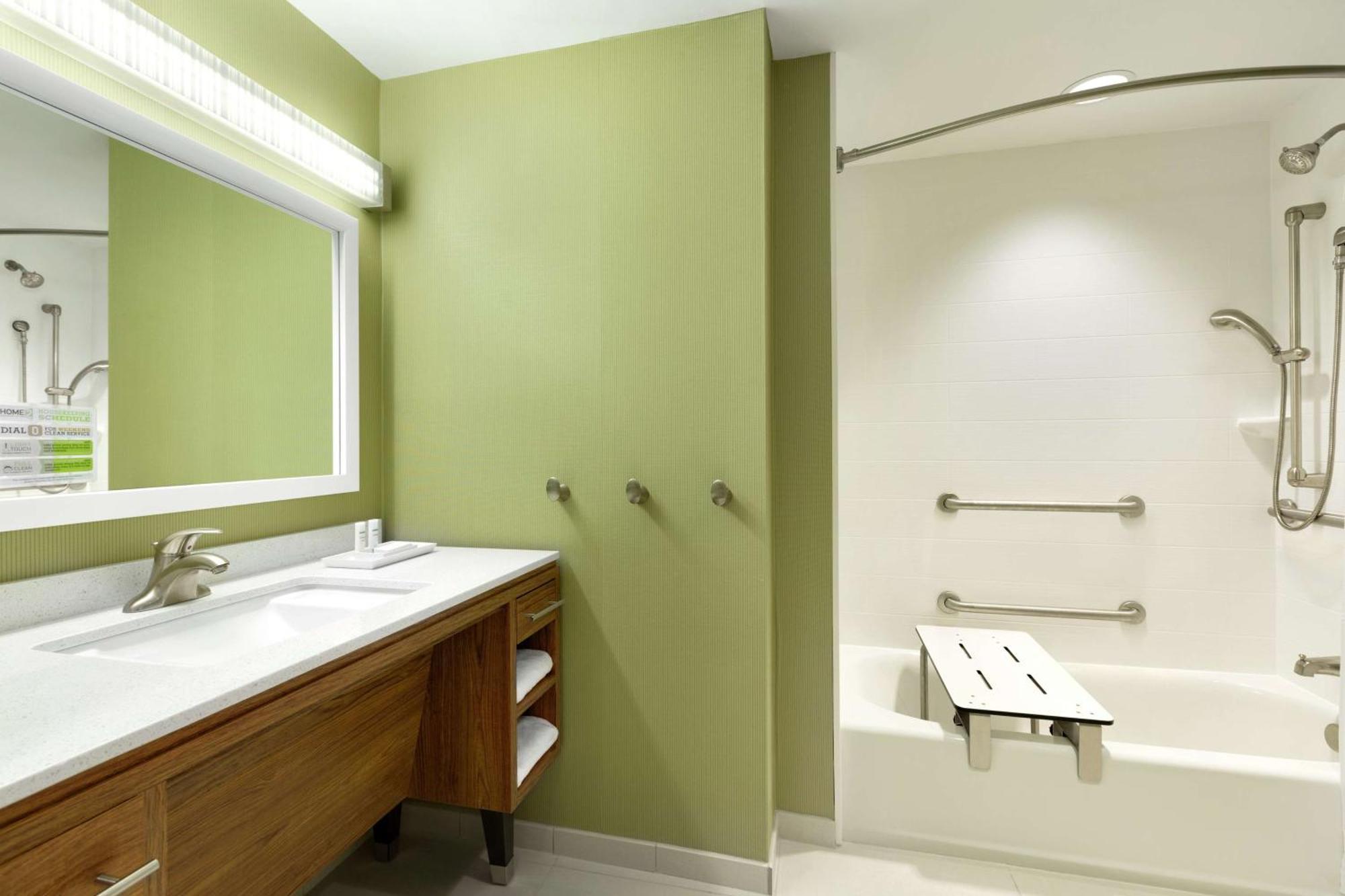Home2 Suites By Hilton Saratoga Малта Екстериор снимка