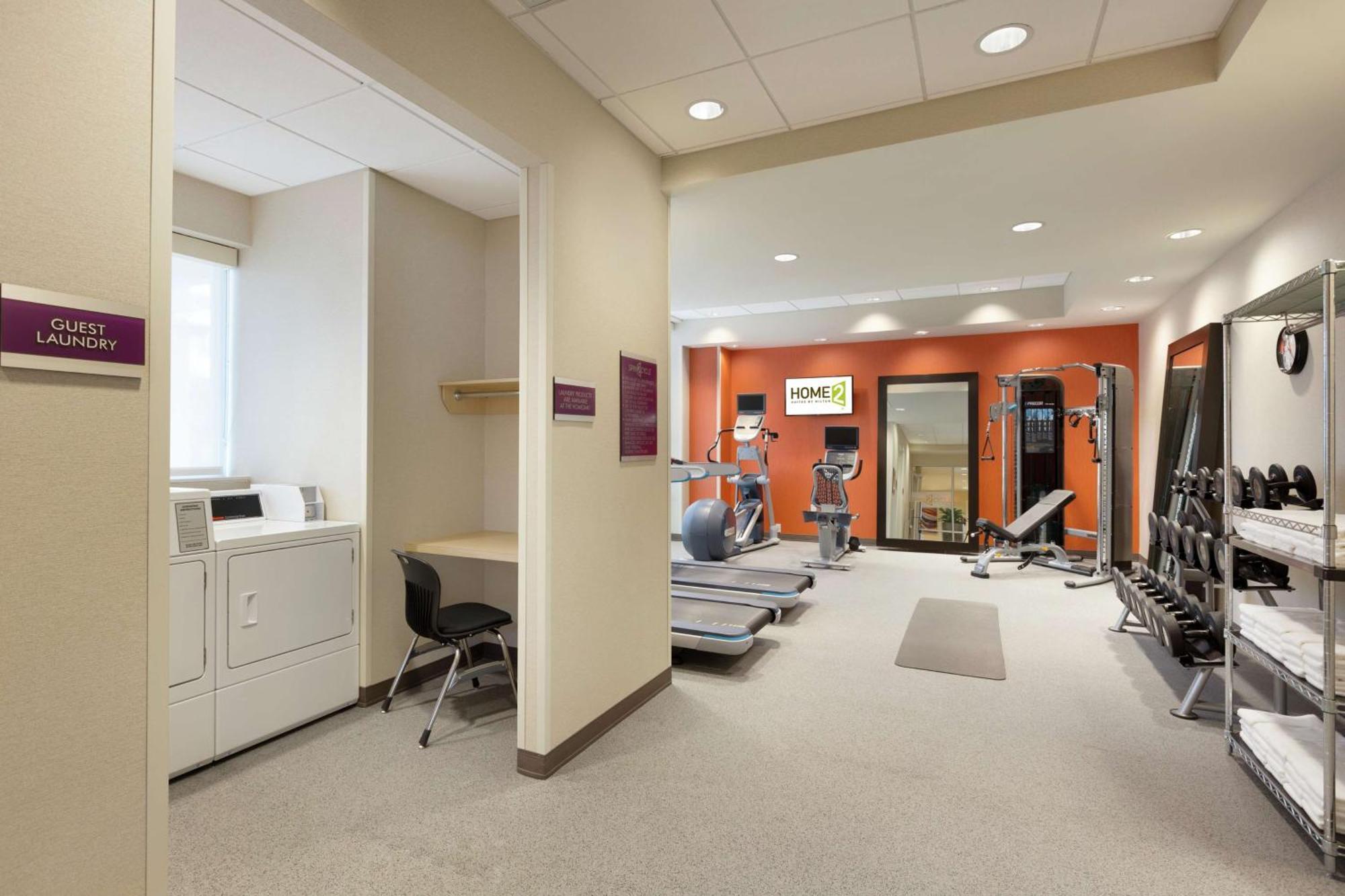 Home2 Suites By Hilton Saratoga Малта Екстериор снимка
