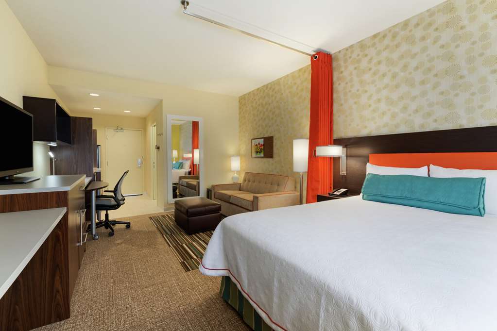 Home2 Suites By Hilton Saratoga Малта Стая снимка